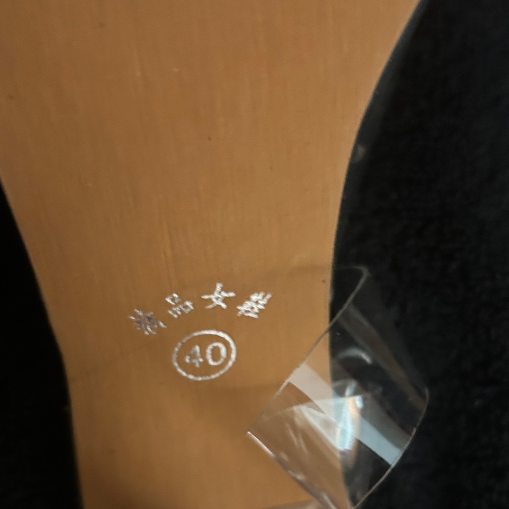 Stylish Rhinestone Embellished Clear Heels - Picture 3 of 7